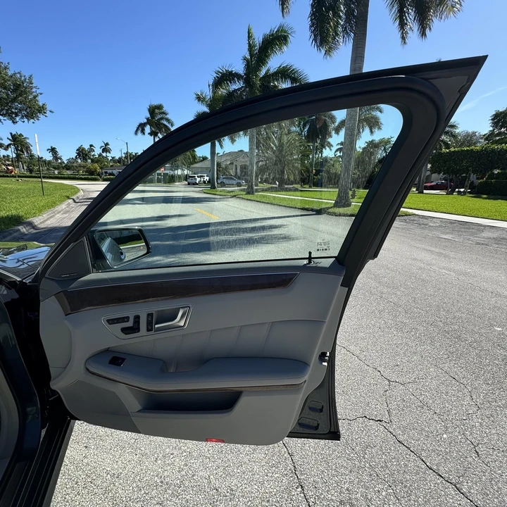 2013 Mercedes-Benz W212 E-Class - Image 16 of 21