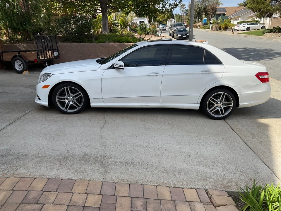 2013 Mercedes-Benz W212 E-Class - Image 4 of 9