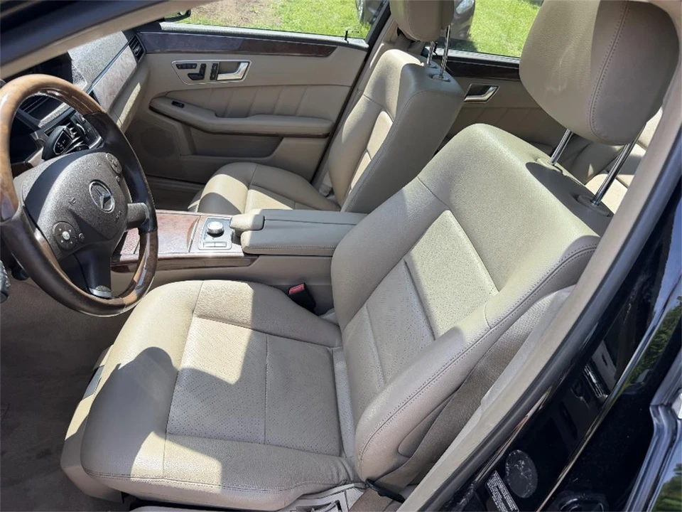 2013 Mercedes-Benz W212 E-Class - Image 12 of 20