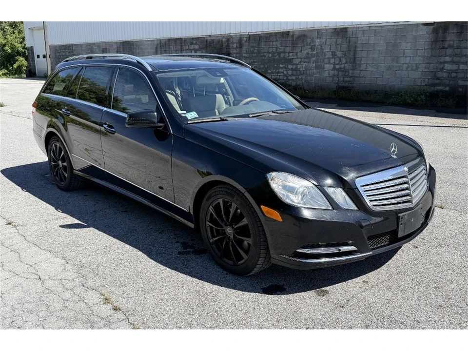 2013 Mercedes-Benz W212 E-Class - Image 2 of 20