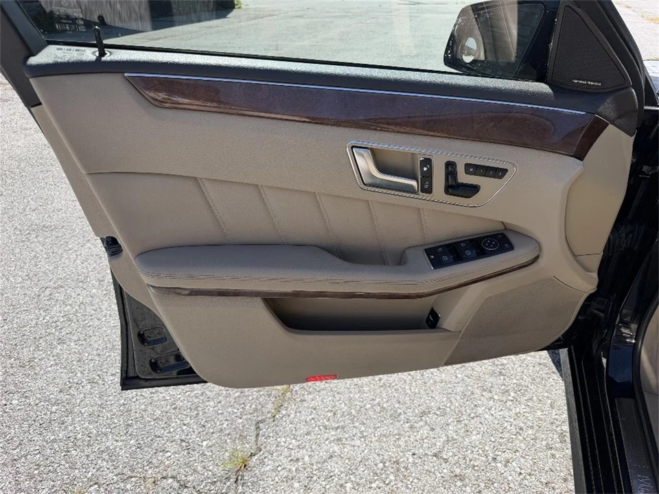 2013 Mercedes-Benz W212 E-Class - Image 8 of 20