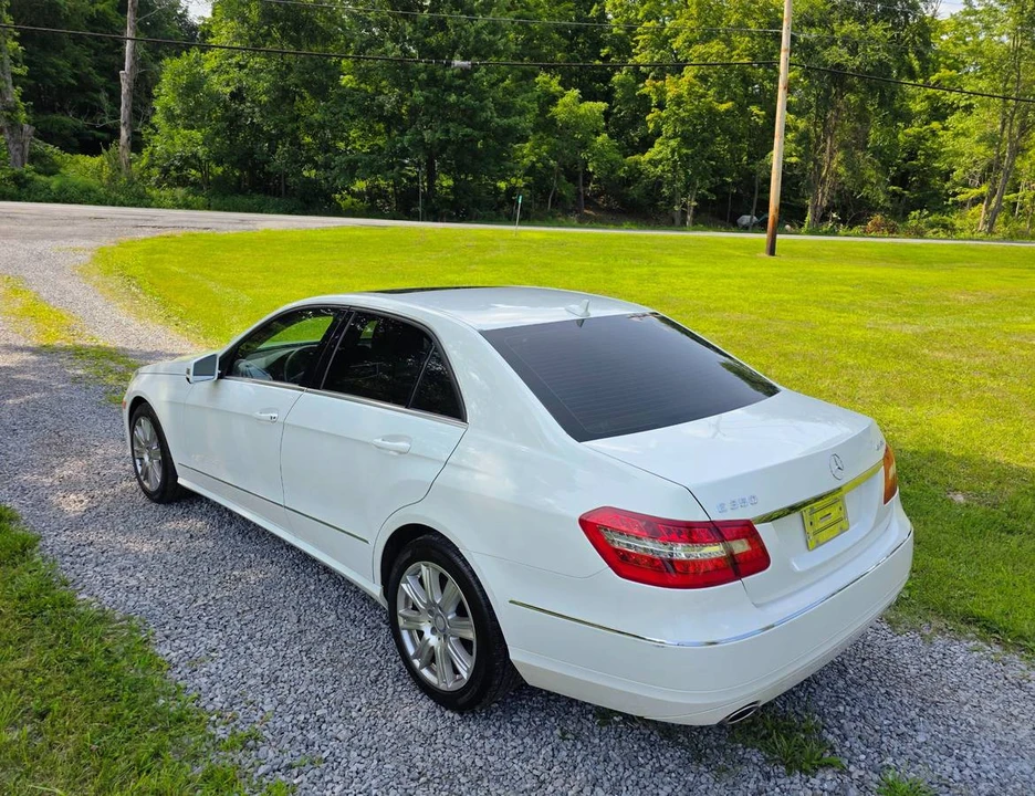 2013 Mercedes-Benz W212 E-Class - Image 3 of 20