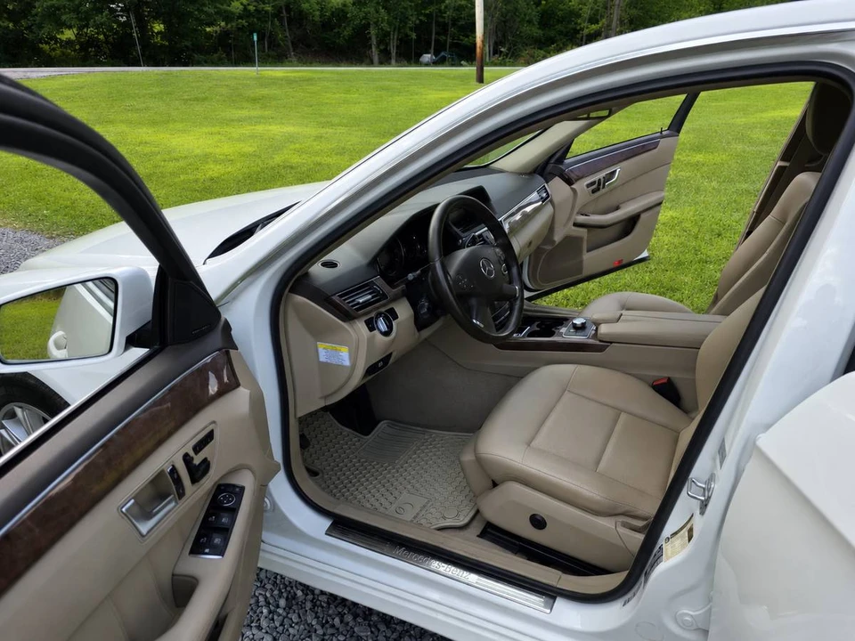 2013 Mercedes-Benz W212 E-Class - Image 10 of 20