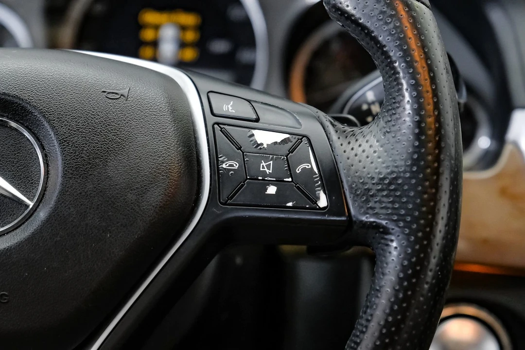 2013 Mercedes-Benz W212 E-Class - Image 20 of 21