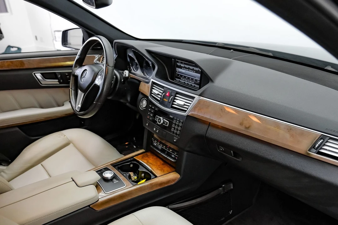 2013 Mercedes-Benz W212 E-Class - Image 15 of 21