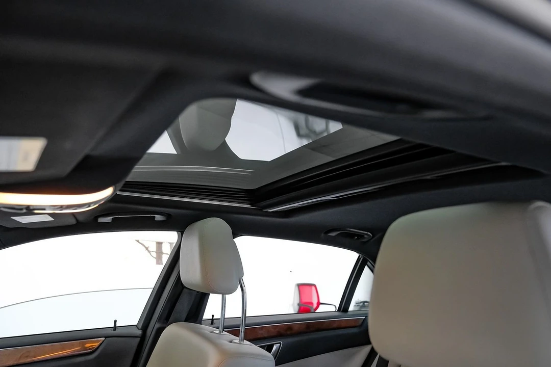 2013 Mercedes-Benz W212 E-Class - Image 5 of 21