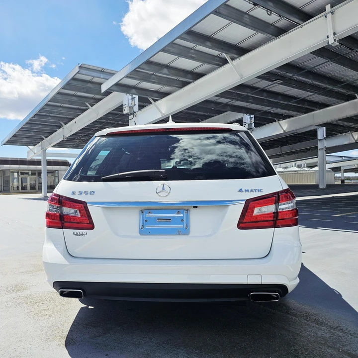 2013 Mercedes-Benz W212 E-Class - Image 14 of 21