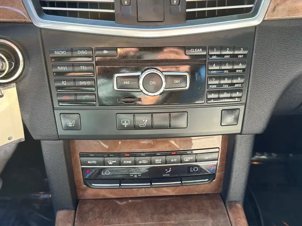 2013 Mercedes-Benz W212 E-Class - Image 12 of 20
