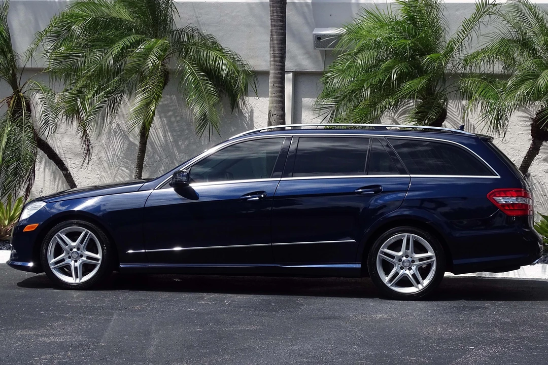 2013 Mercedes-Benz W212 E-Class - Image 3 of 21