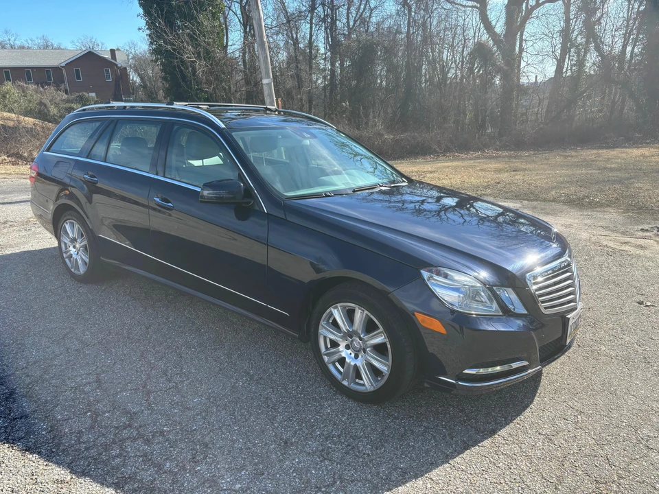 2013 Mercedes-Benz W212 E-Class - Image 11 of 31