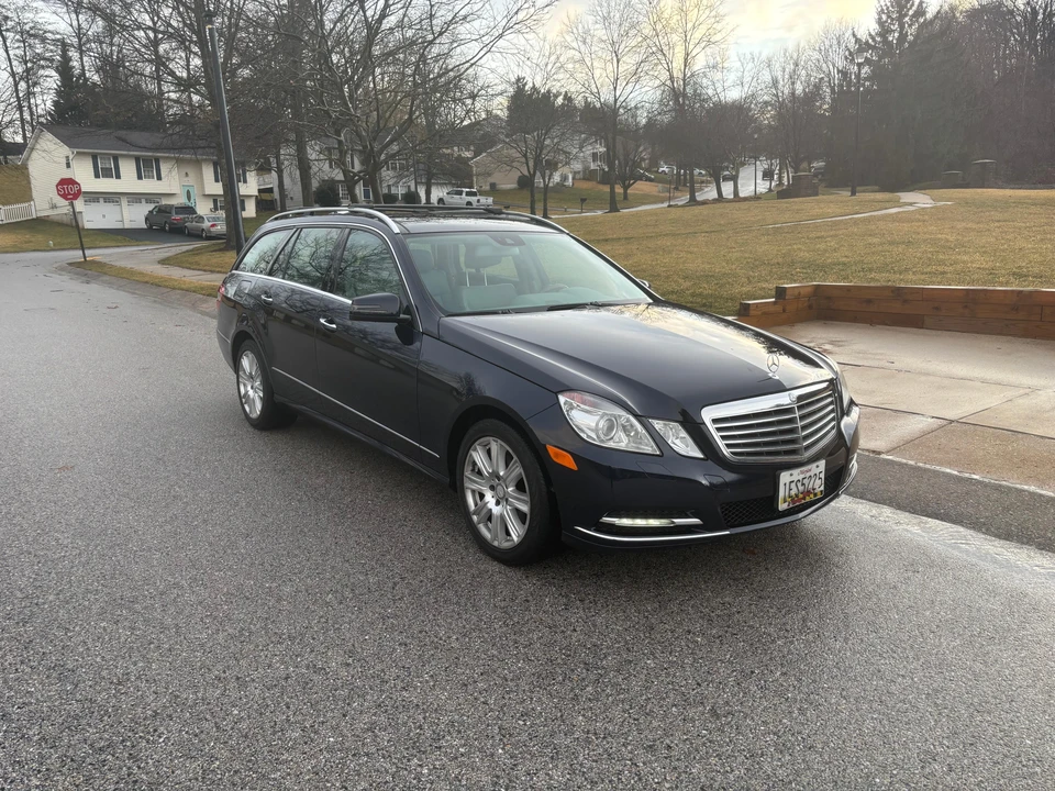 2013 Mercedes-Benz W212 E-Class - Image 13 of 31