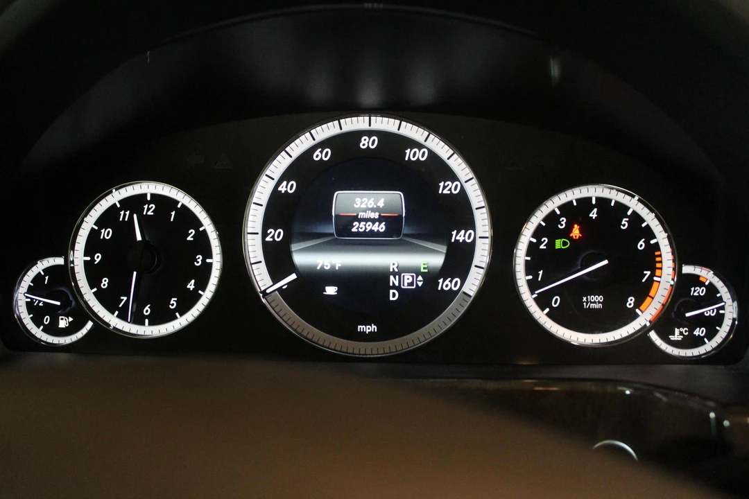 2013 Mercedes-Benz W212 E-Class - Image 22 of 31