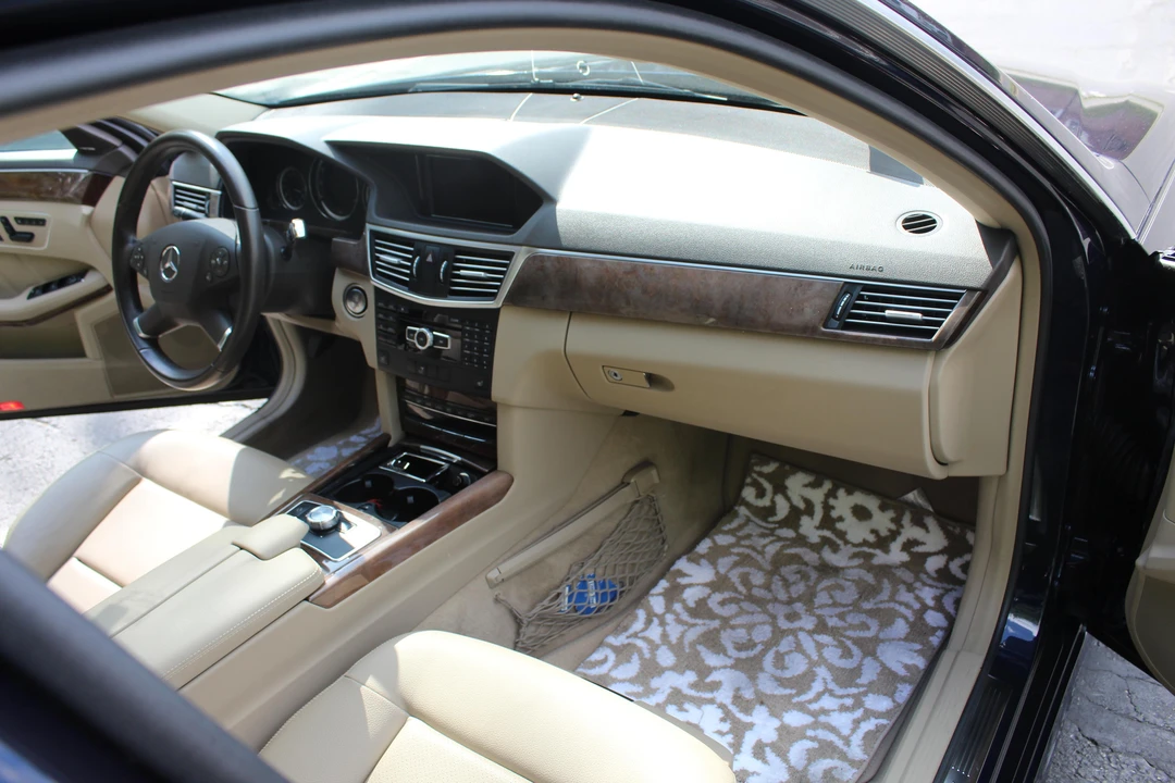 2013 Mercedes-Benz W212 E-Class - Image 28 of 31