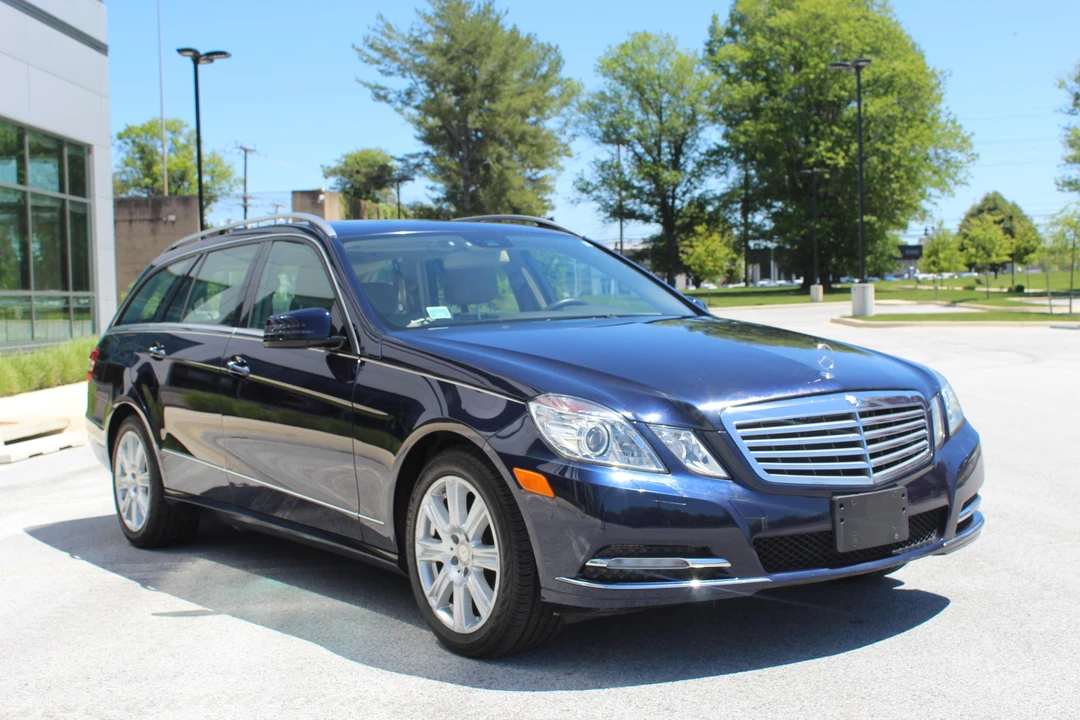 2013 Mercedes-Benz W212 E-Class - Image 7 of 31