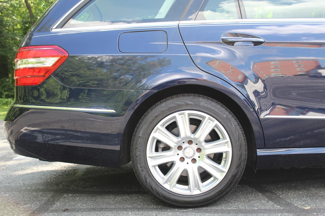 2013 Mercedes-Benz W212 E-Class - Image 15 of 31