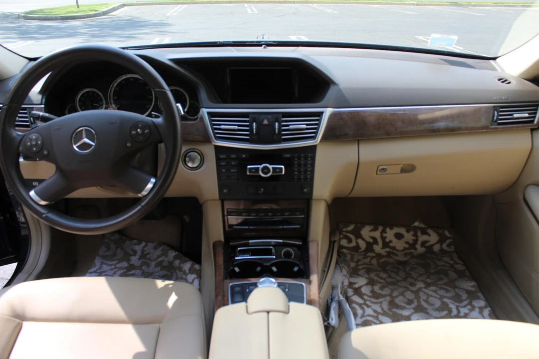 2013 Mercedes-Benz W212 E-Class - Image 30 of 31