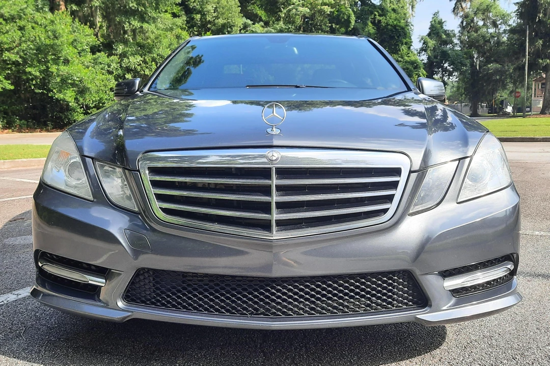 2013 Mercedes-Benz W212 E-Class - Image 2 of 31
