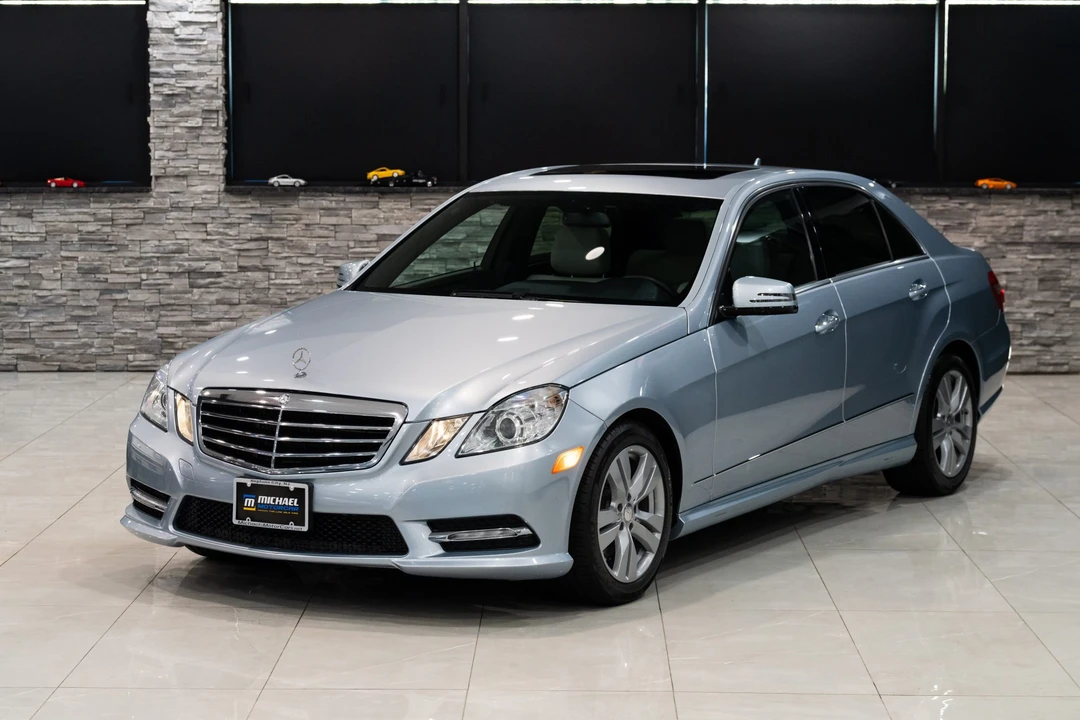 2013 Mercedes-Benz W212 E-Class - Image 8 of 31