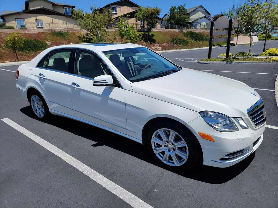 2013 Mercedes-Benz W212 E-Class - Image 30 of 31