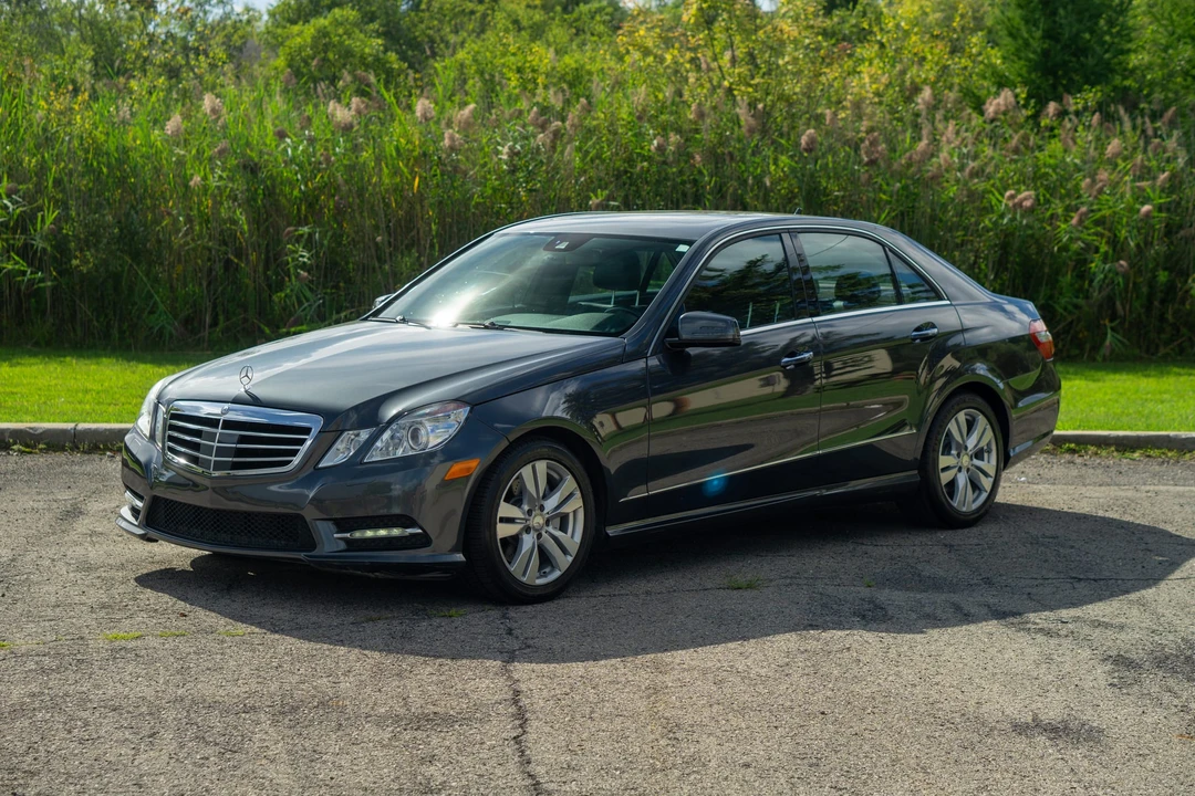 2013 Mercedes-Benz W212 E-Class - Image 2 of 31