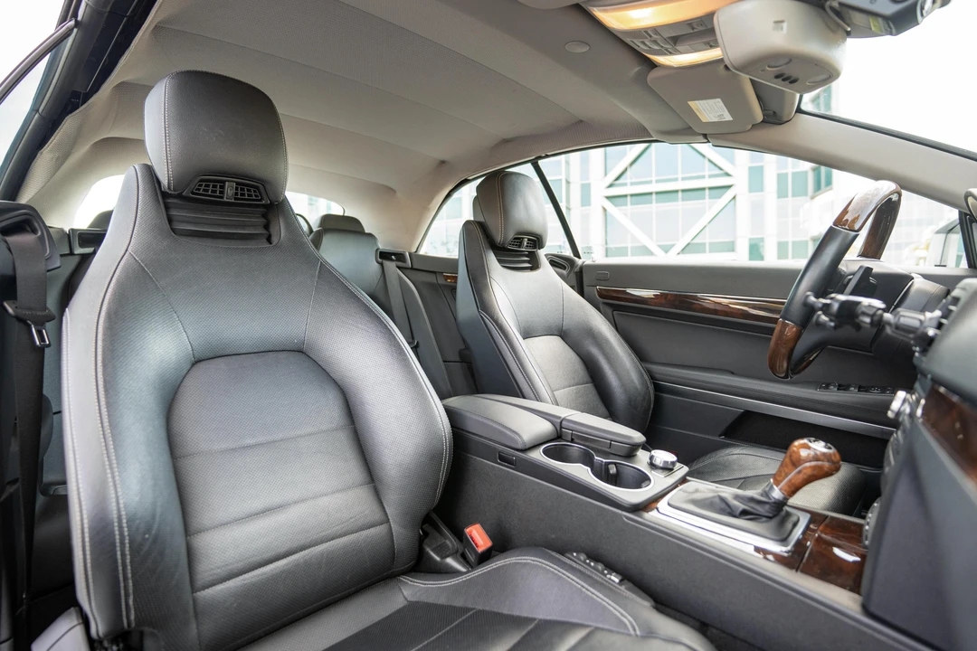 2013 Mercedes-Benz C207/A207 E-Class Coupe & Convertible - Image 29 of 31