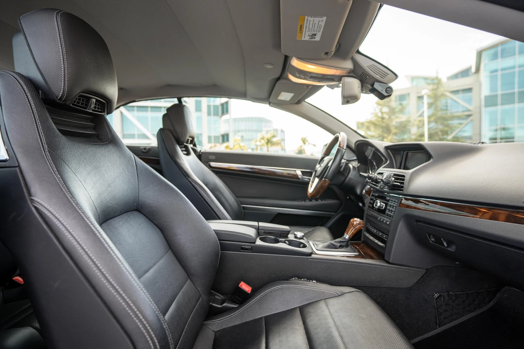 2013 Mercedes-Benz C207/A207 E-Class Coupe & Convertible - Image 28 of 31