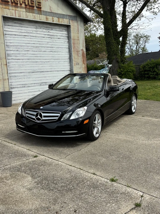 2013 Mercedes-Benz C207/A207 E-Class Coupe & Convertible - Image 2 of 31