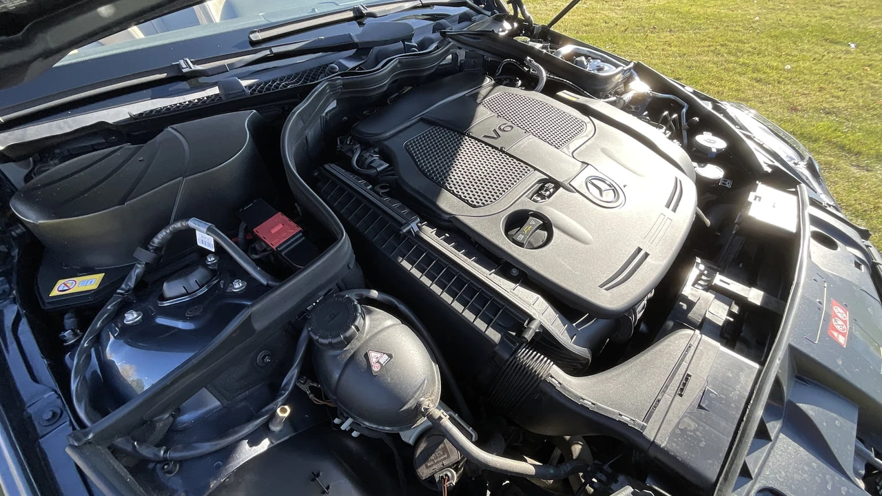 2013 Mercedes-Benz C207/A207 E-Class Coupe & Convertible - Image 8 of 16