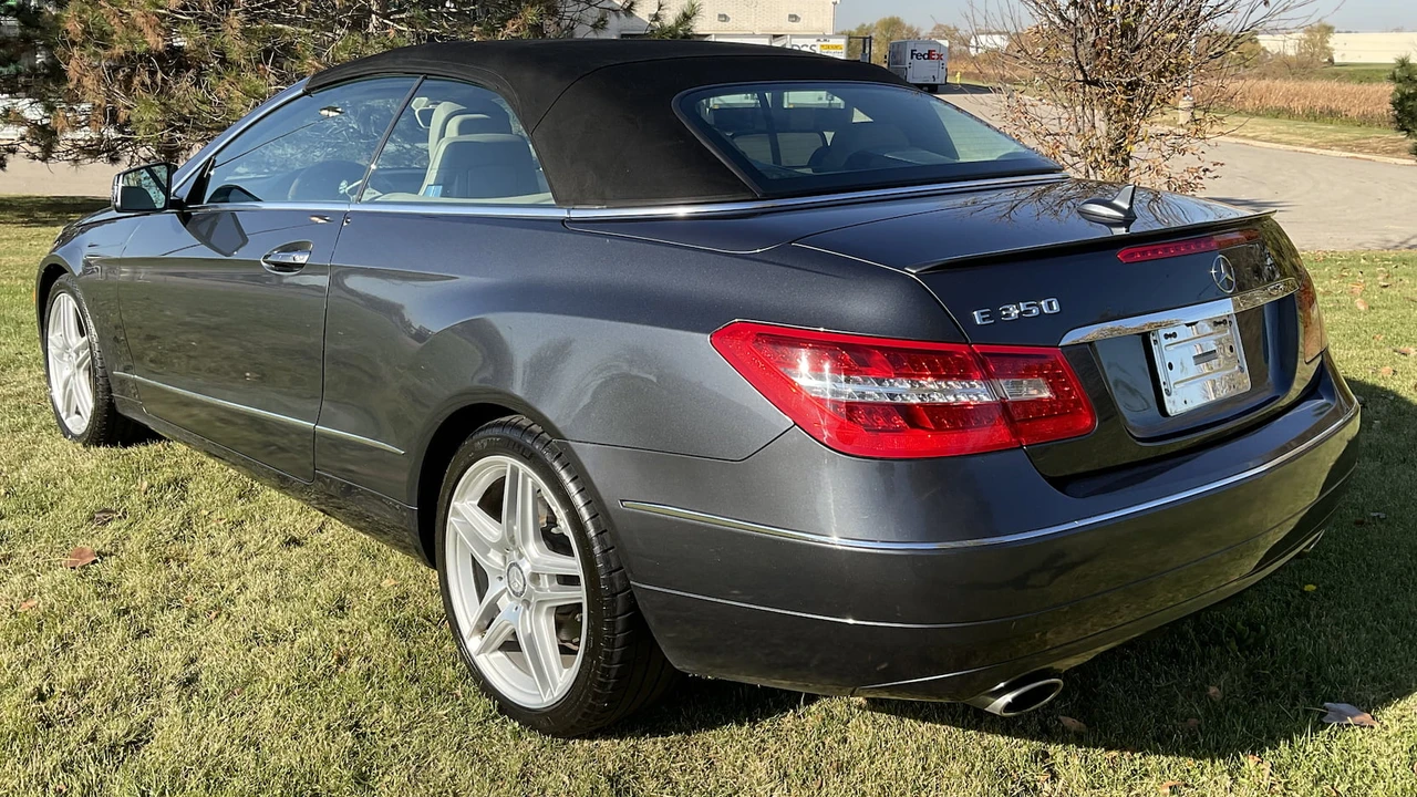 2013 Mercedes-Benz C207/A207 E-Class Coupe & Convertible - Image 14 of 16