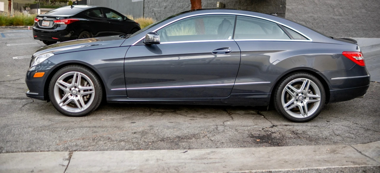 2013 Mercedes-Benz C207/A207 E-Class Coupe & Convertible - Image 9 of 31
