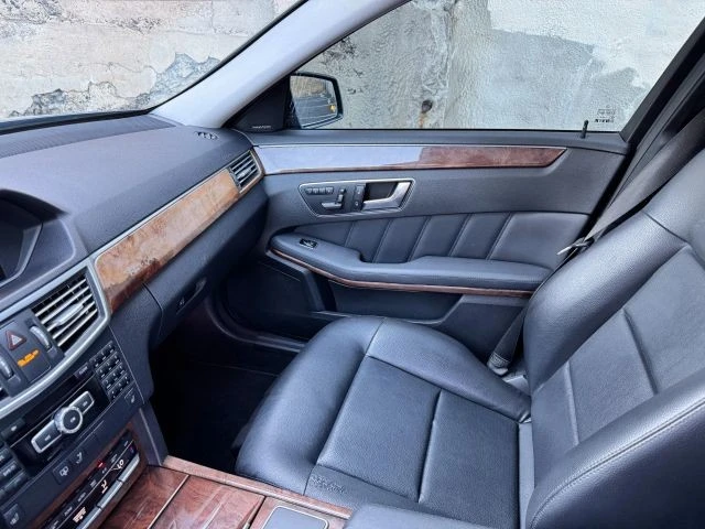 2013 Mercedes-Benz W212 E-Class - Image 16 of 21