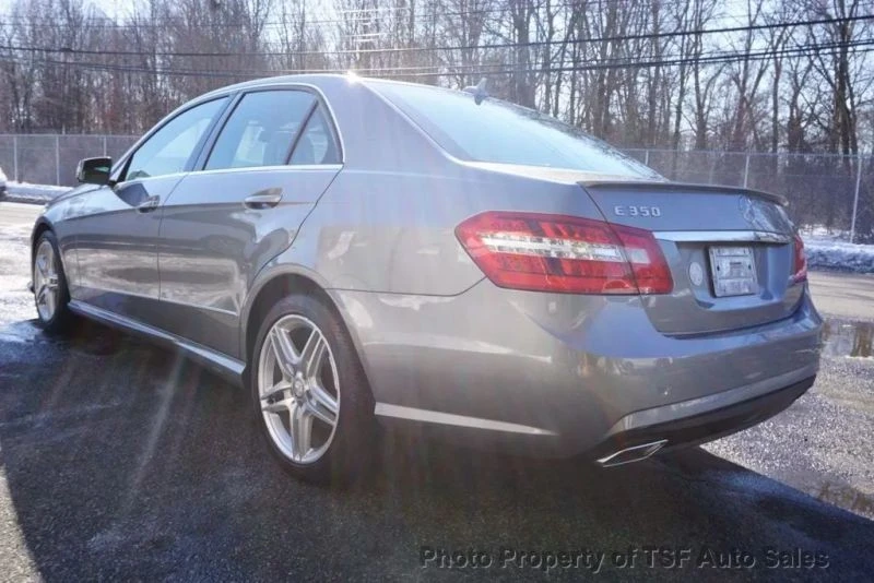 2013 Mercedes-Benz W212 E-Class - Image 5 of 12