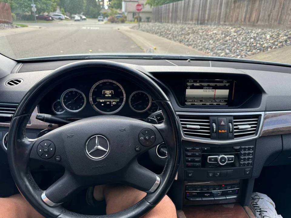 2013 Mercedes-Benz W212 E-Class - Image 10 of 11