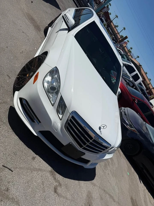 2013 Mercedes-Benz W212 E-Class - Image 6 of 8