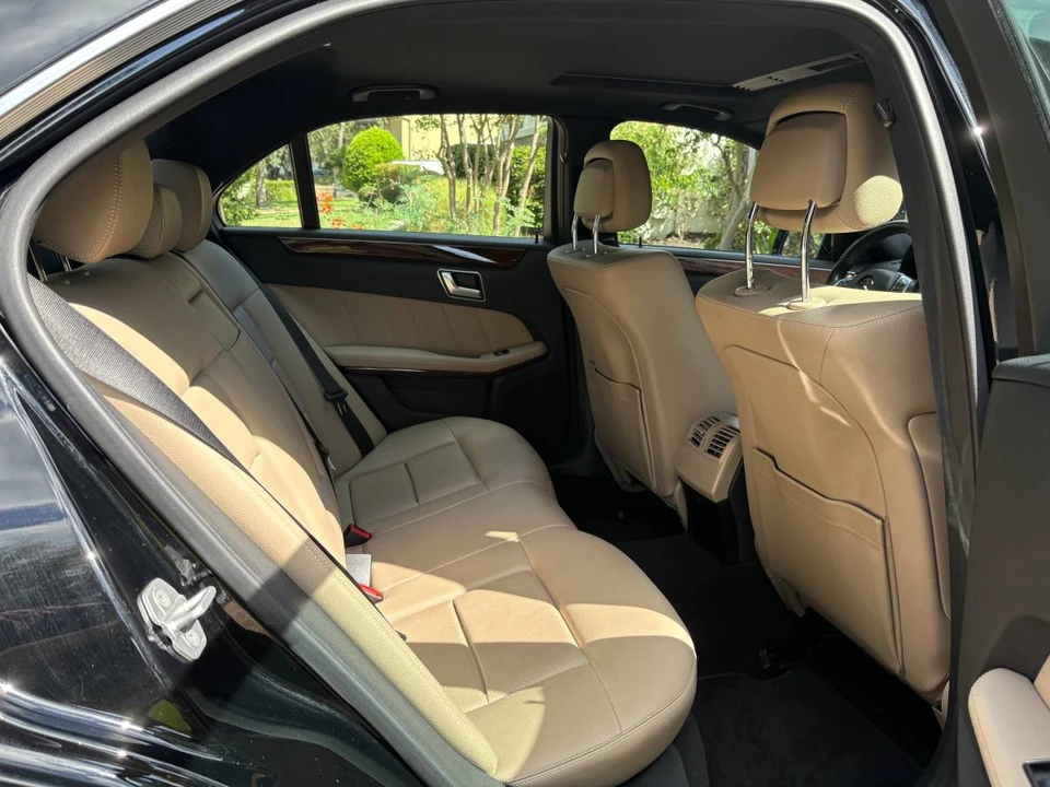 2013 Mercedes-Benz W212 E-Class - Image 2 of 18