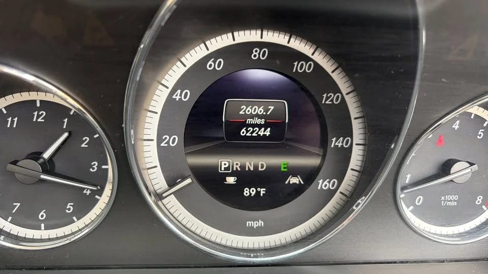 2013 Mercedes-Benz W212 E-Class - Image 11 of 20