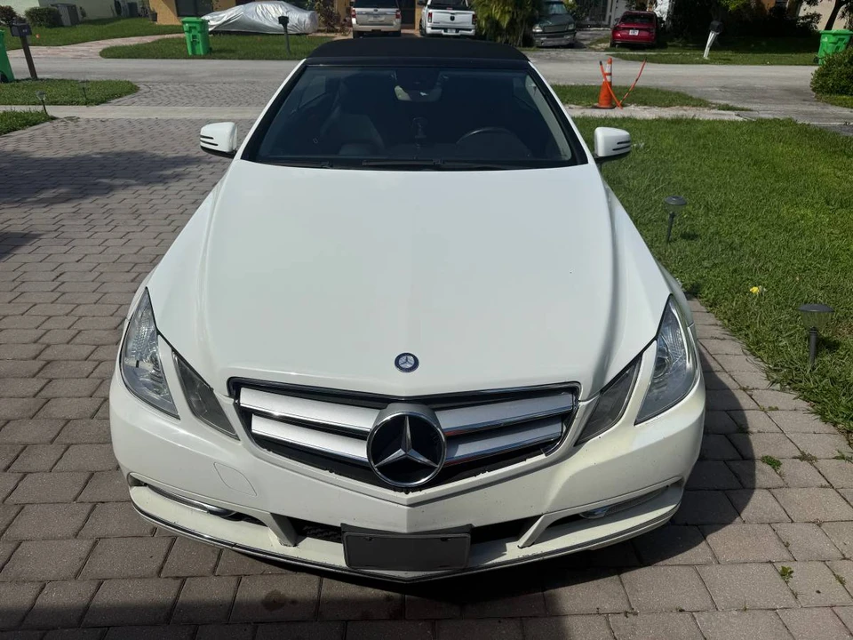 2013 Mercedes-Benz C207/A207 E-Class Coupe & Convertible - Image 2 of 5