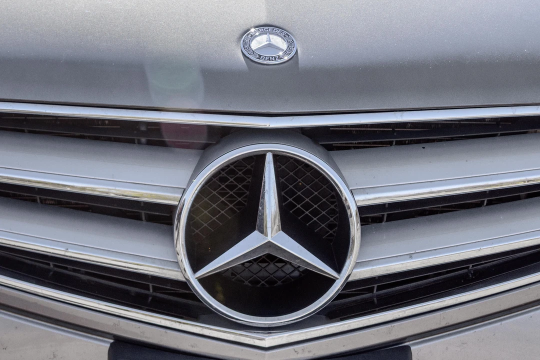 2013 Mercedes-Benz C207/A207 E-Class Coupe & Convertible - Image 14 of 31