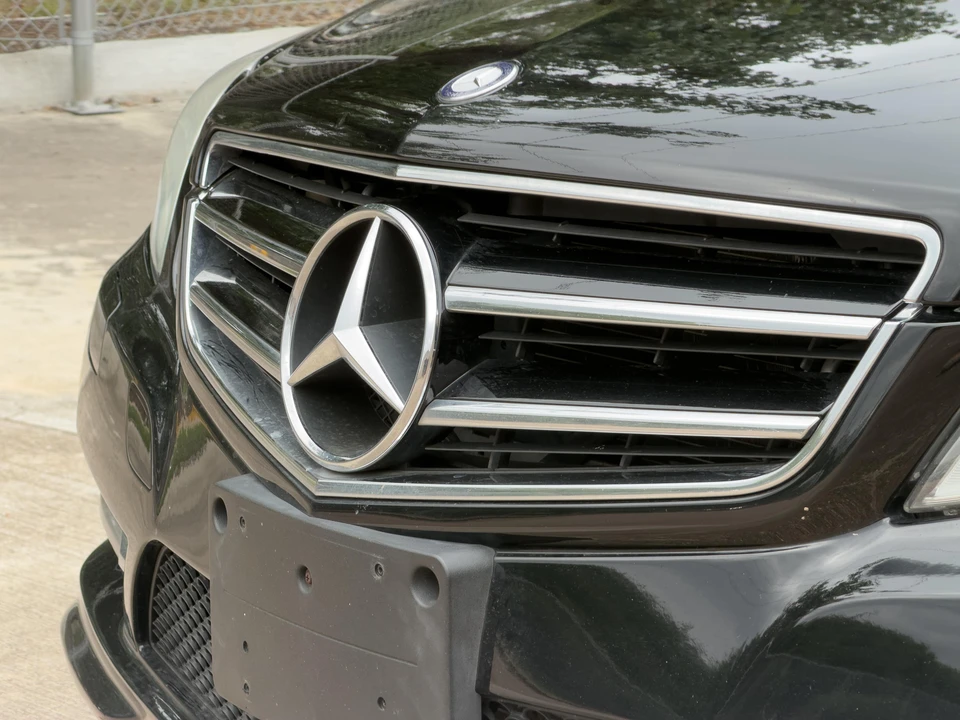 2013 Mercedes-Benz C207/A207 E-Class Coupe & Convertible - Image 15 of 31