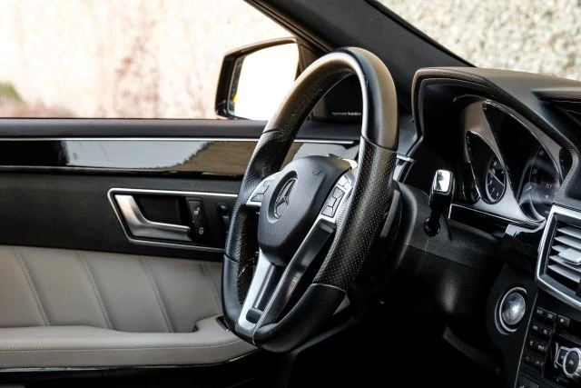 2013 Mercedes-Benz W212 E-Class - Image 18 of 21