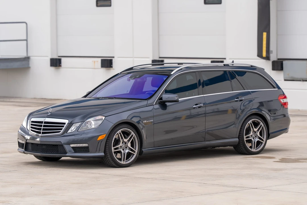 2013 Mercedes-Benz W212 E 63 AMG - Image 2 of 31