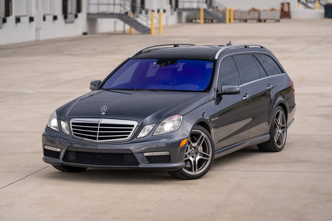 2013 Mercedes-Benz W212 E 63 AMG - Image 10 of 31