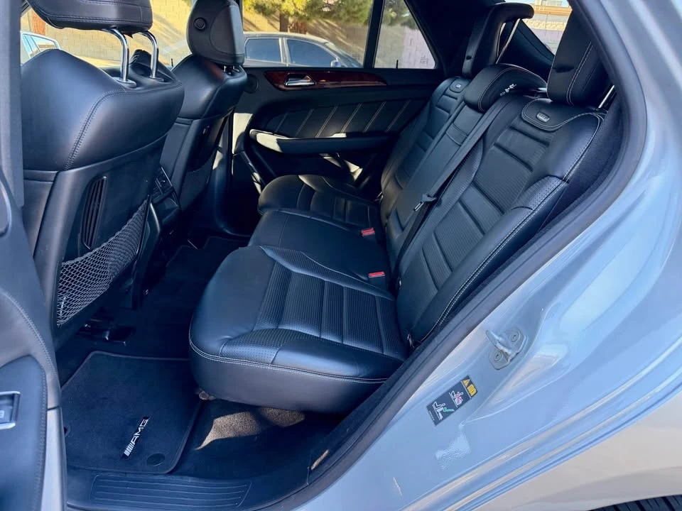 2013 Mercedes-Benz EQE - Image 8 of 16