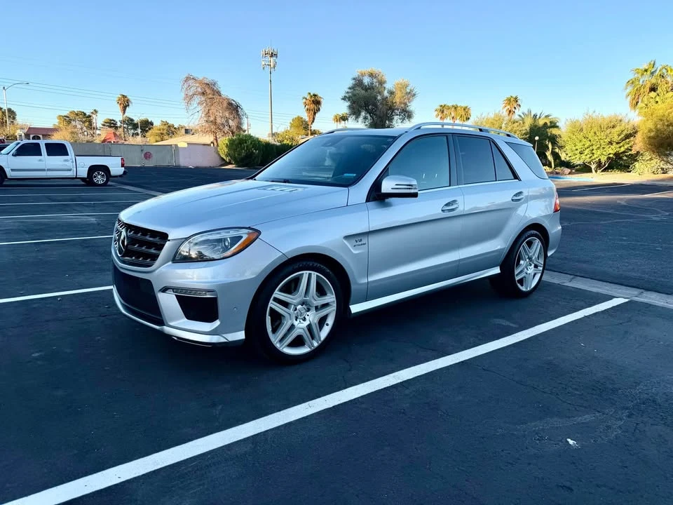 2013 Mercedes-Benz EQE - Image 3 of 16