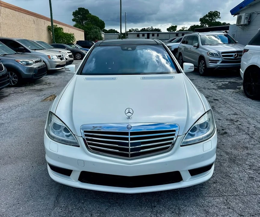 2013 Mercedes-Benz W221 S-Class - Image 2 of 20