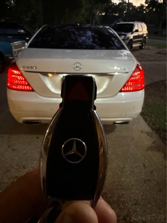 2013 Mercedes-Benz W221 S-Class - Image 3 of 10