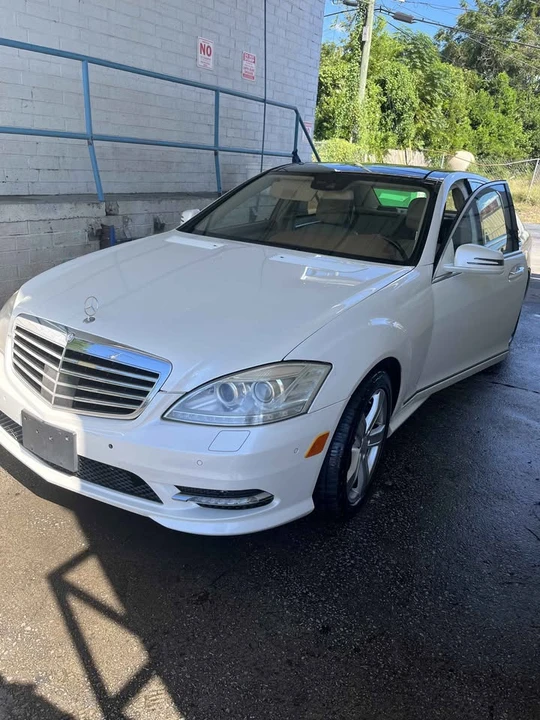 2013 Mercedes-Benz W221 S-Class - Image 2 of 9
