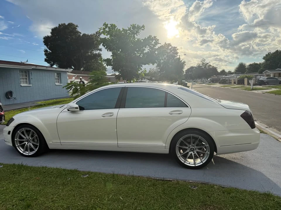 2013 Mercedes-Benz W221 S-Class - Image 2 of 8