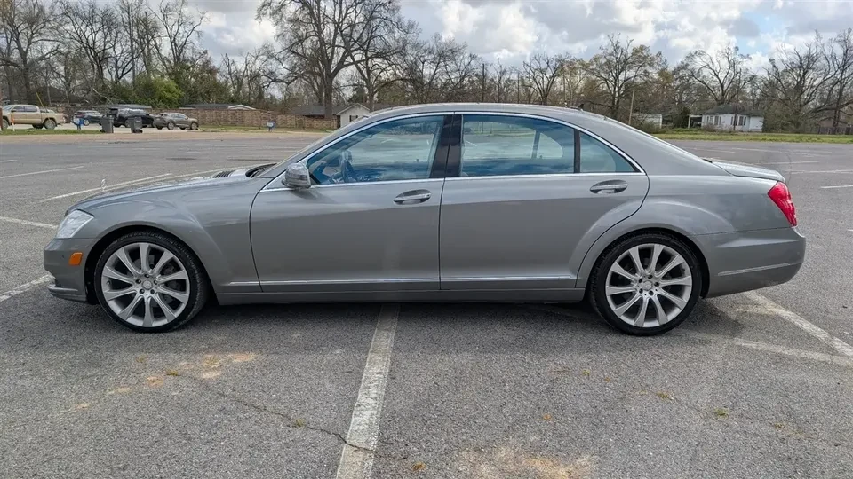 2013 Mercedes-Benz W221 S-Class - Image 2 of 19