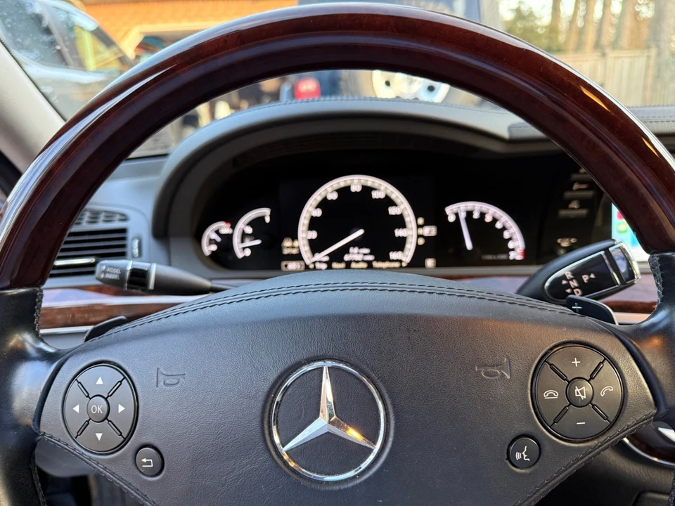 2013 Mercedes-Benz W221 S-Class - Image 8 of 21